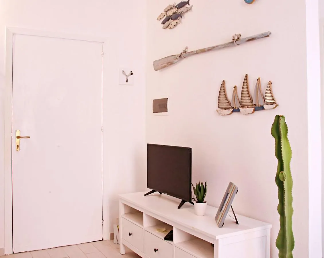 Blu Home - Bilocale in centro LMP Appartamento